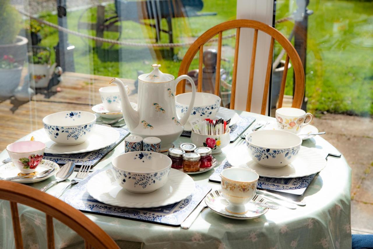 أكاريكيل Innes House Bed & Breakfast المظهر الخارجي الصورة