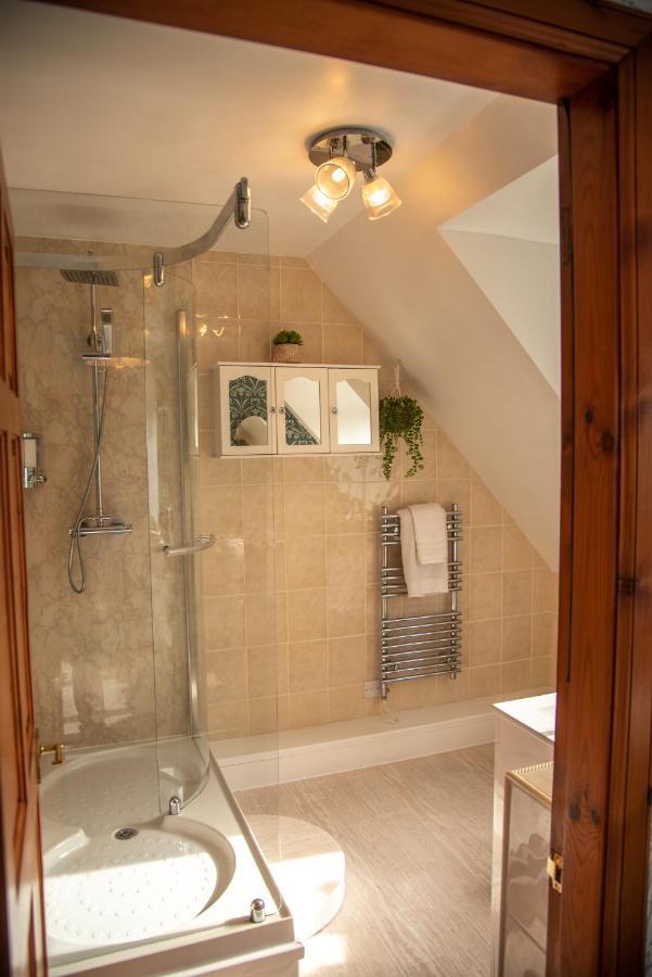 أكاريكيل Innes House Bed & Breakfast المظهر الخارجي الصورة