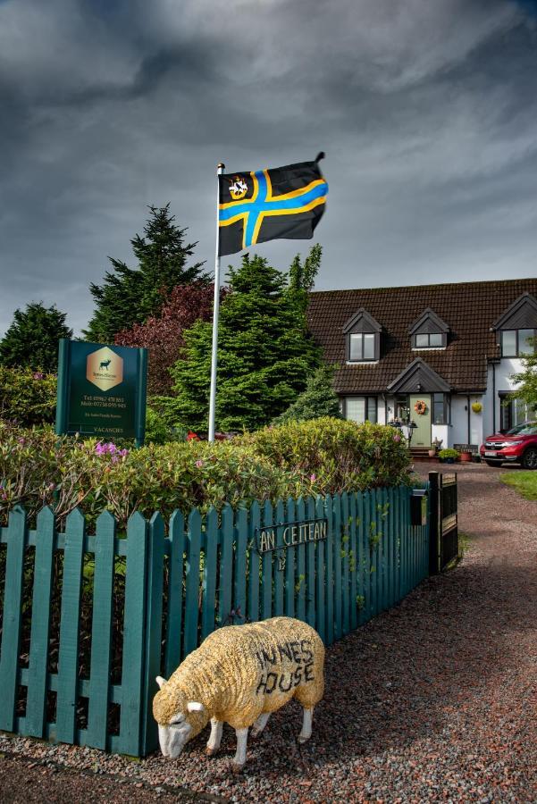 أكاريكيل Innes House Bed & Breakfast المظهر الخارجي الصورة